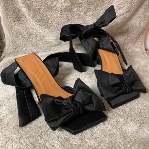 New GANNI Black Soft Bow-detailed Satin Heeled Sandals Women’s 39 EU / US 8.5-9